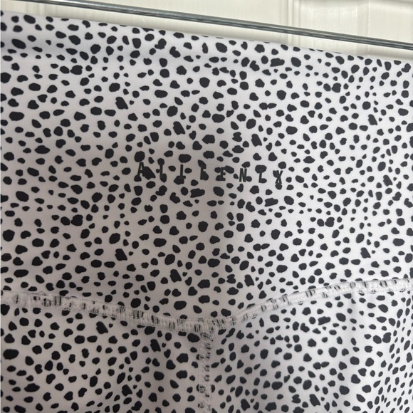 Allfenix White and Black Speckled Women's Leggings - Picture 3 of 6